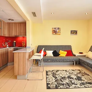 https://apartment-sant-jordi-a139.topcostabravahotels.com